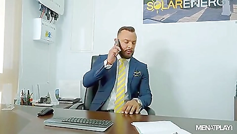 Ridick gets slapped by a first-time client in bareback
