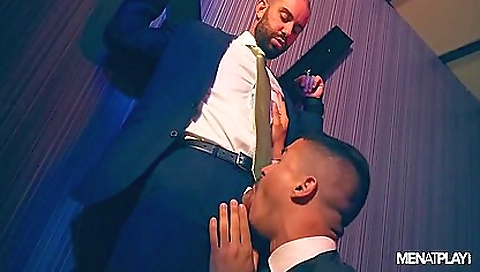Sexy bar attendant sucks a big dick in front of camera