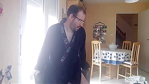Sexy stepdaughter gets fucked in the car and gives a cumshot